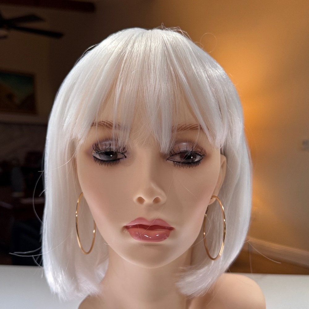 HAIR, 12” Bob, Center Part with Bangs,White - Picture 8 of 10